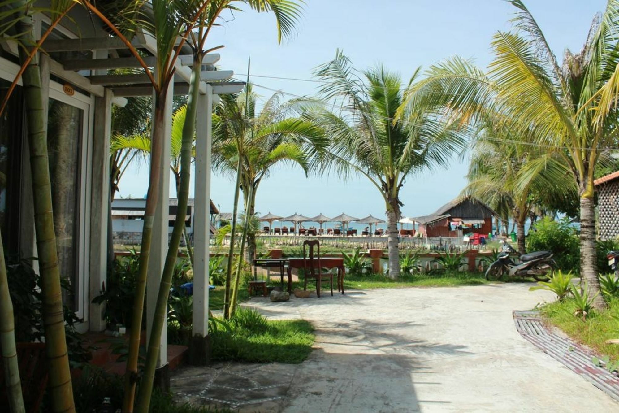 Coastal Village Beach Resort Phu Quoc Exterior photo