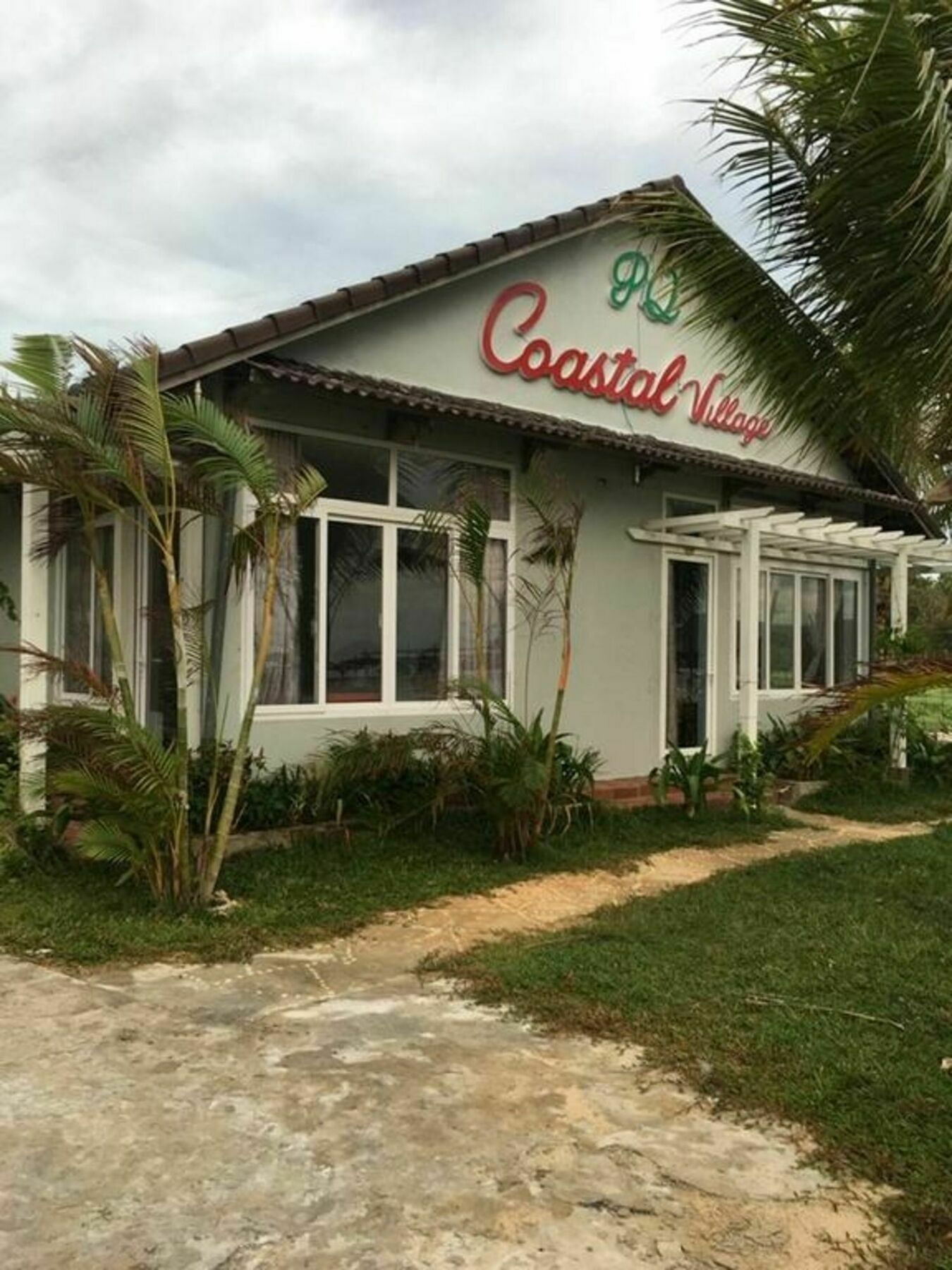 Coastal Village Beach Resort Phu Quoc Exterior photo
